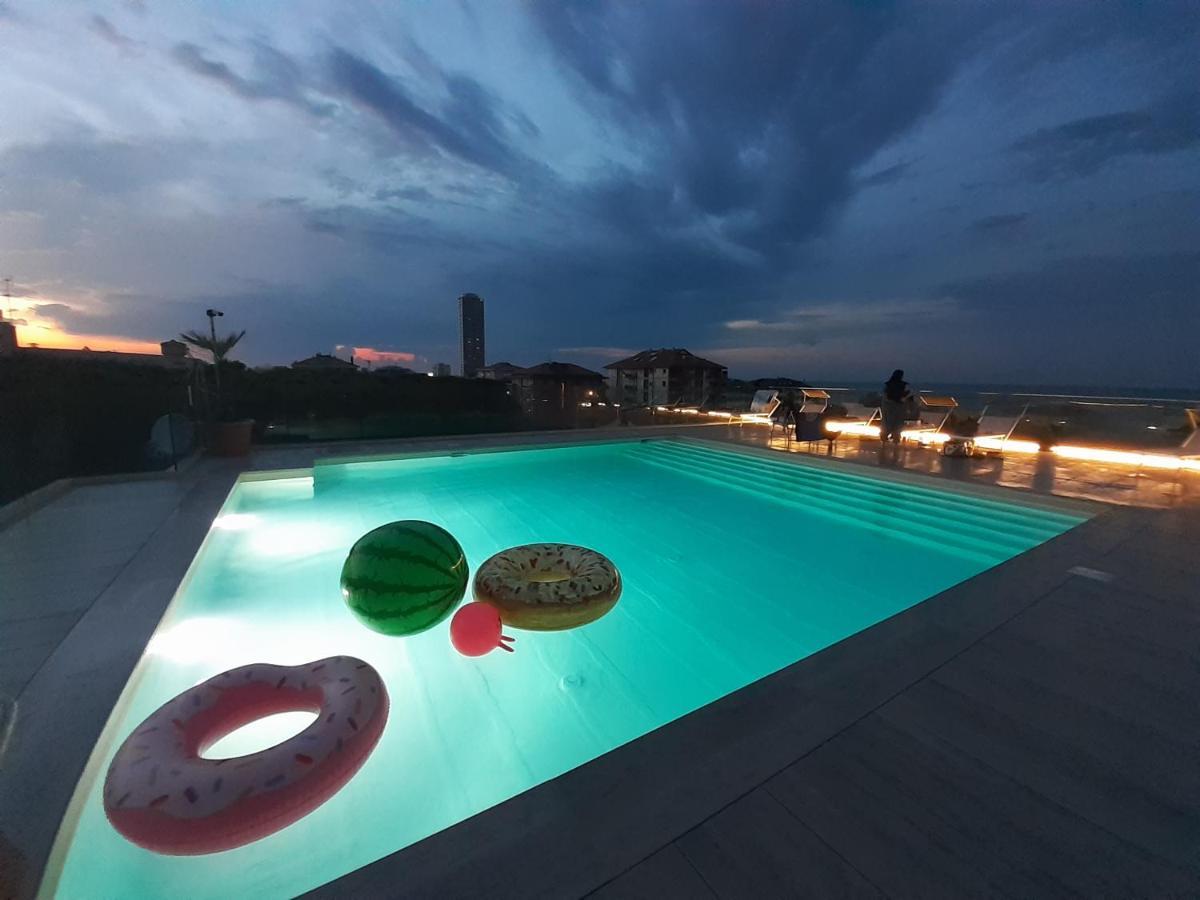 Apart-hotel Aries 3*